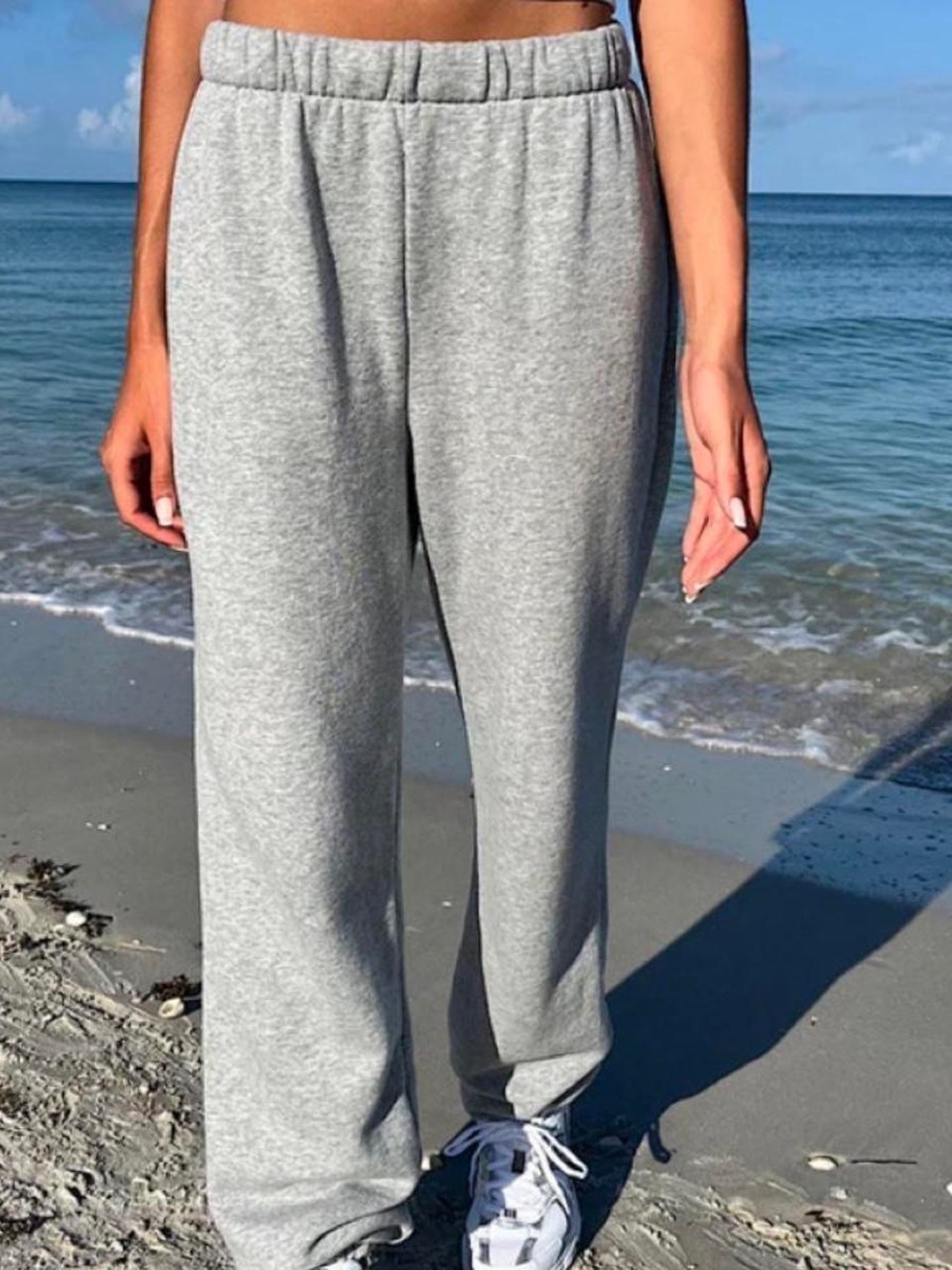 Brandy Melville Gray Straight-Leg Fleece Joggers